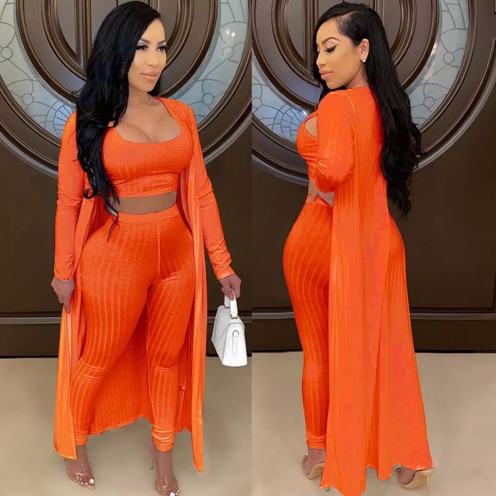 🍊NWT Orange 3PC Crop Top Set 🍊